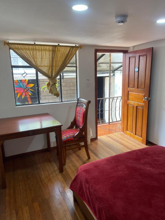 El Jardin Escondido Party Hostel بانيوس المظهر الخارجي الصورة