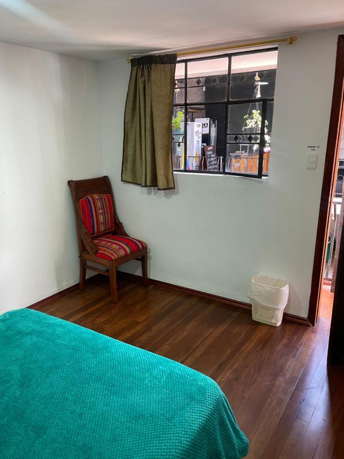 El Jardin Escondido Party Hostel بانيوس المظهر الخارجي الصورة