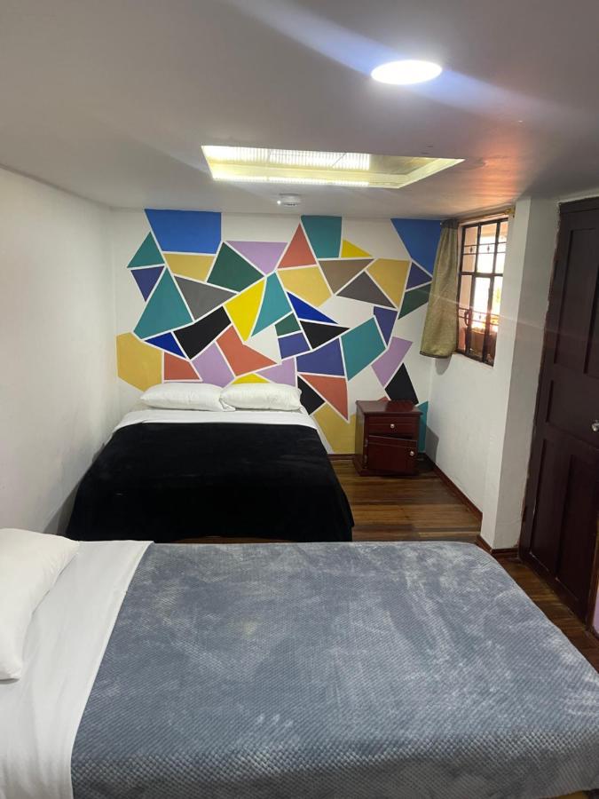 El Jardin Escondido Party Hostel بانيوس المظهر الخارجي الصورة
