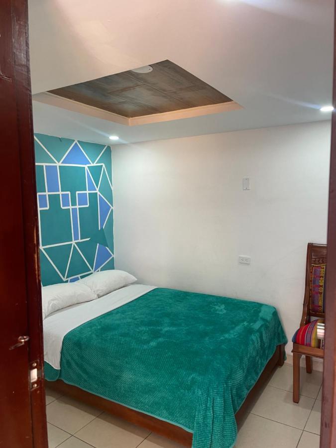 El Jardin Escondido Party Hostel بانيوس المظهر الخارجي الصورة
