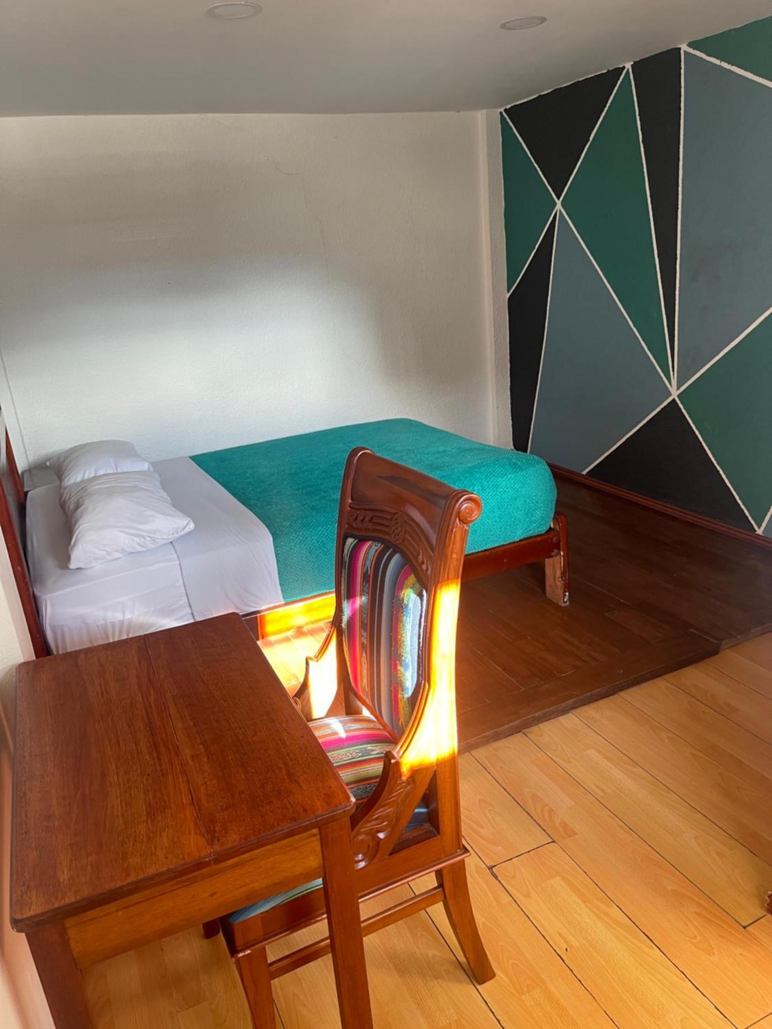 El Jardin Escondido Party Hostel بانيوس المظهر الخارجي الصورة